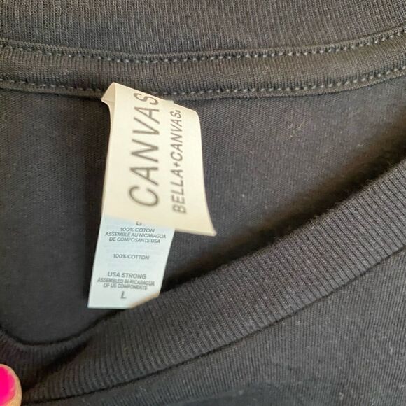 EUC Malachi Pigeon shirt. Size L. Unisex. - Picture 5 of 8